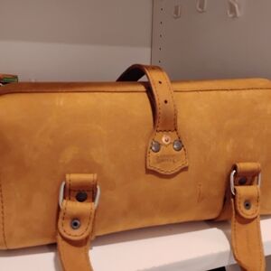 Saddleback bag